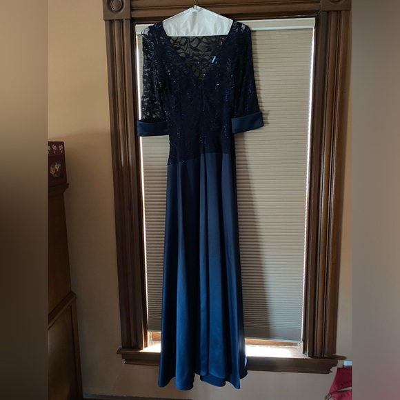 Midnight Blue Lace 3/4 Sleeve Long Dress - Picture 2 of 3
